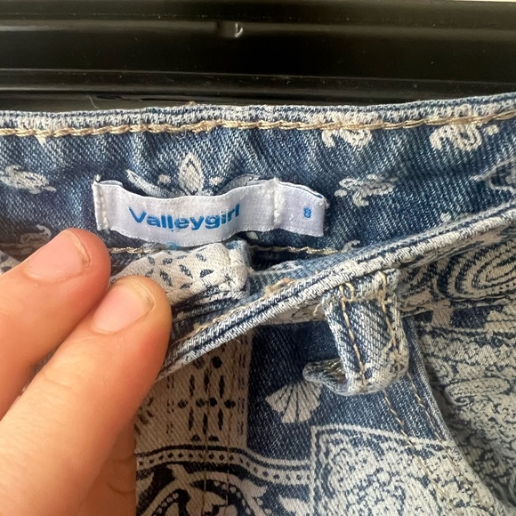 Women’s bandana patchwork Jeans - Picture 2 of 6